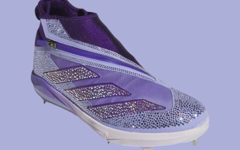 Swarovski x adidas Adizero Impact+棒球钉鞋售价440美元